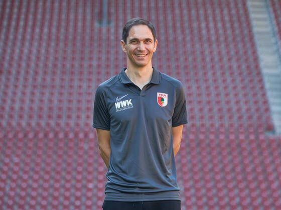 Dr. Florian Elser (Mannschaftsarzt FC Augsburg), FC Augsburg 1907; 1.BL, Porträttermin 2020 2021,