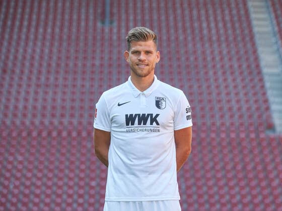 Florian Niederlechner, FC Augsburg 1907; 1.BL, Porträttermin 2020 2021,