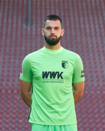 Tomas Koubek (Torwart FC Augsburg), FC Augsburg 1907; 1.BL, Porträttermin 2020 2021,