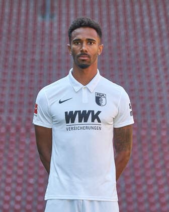 Noah Sarenren Bazee, FC Augsburg 1907; 1.BL, Porträttermin 2020 2021,
