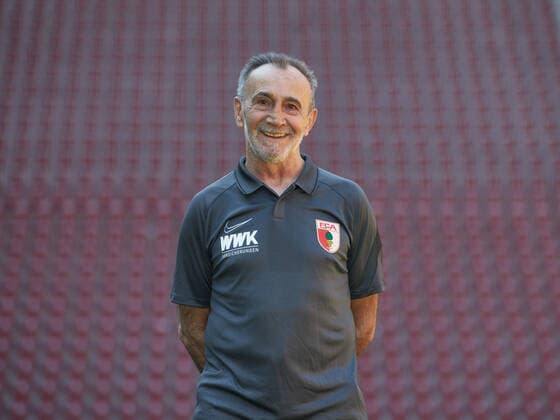 Salvatore Belardo (Zeugwart), FC Augsburg 1907; 1.BL, Porträttermin 2020 2021,