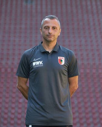 Iraklis Metaxas (Co-Trainer), FC Augsburg 1907; 1.BL, Porträttermin 2020 2021,