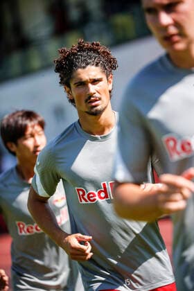 SOCCER - RBS vs Nice, test match ZELL AM SEE,AUSTRIA,08.AUG.20 - SOCCER - tipico Bundesliga, Ligue 1, Red Bull Salzburg vs OGC Nice, test match. Image shows Andre Ramalho (RBS) during warm-up. GEPAxpictures xJasminxWalter