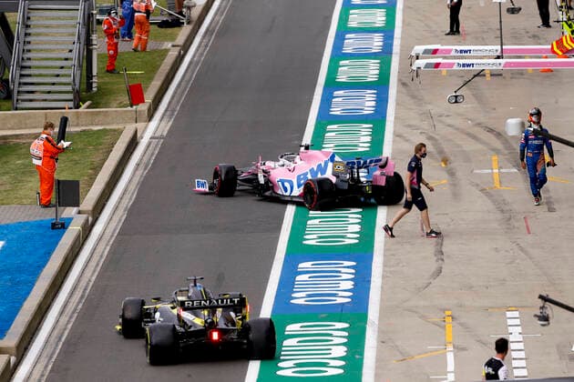 Motorsports: FIA Formula One World Championship, WM, Weltmeisterschaft 2020, Grand Prix of 70th Anniversary, 27 Nico Hulkenberg (GER, BWT Racing Point F1 Team), 3 Daniel Ricciardo (AUS, Renault DP World F1 Team), Silverstone Great Britain
