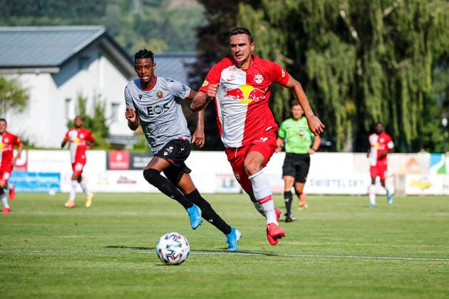 SOCCER - RBS vs Nice, test match ZELL AM SEE,AUSTRIA,08.AUG.20 - SOCCER - tipico Bundesliga, Ligue 1, Red Bull Salzburg vs OGC Nice, test match. Image shows Youcef Atal (Nice) and Smail Prevljak (RBS). GEPAxpictures xJasminxWalter