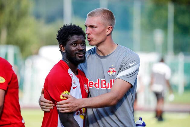 SOCCER - RBS vs Nice, test match ZELL AM SEE,AUSTRIA,08.AUG.20 - SOCCER - tipico Bundesliga, Ligue 1, Red Bull Salzburg vs OGC Nice, test match. Image shows Sekou Koita (RBS) and Rasmus Kristensen (RBS). GEPAxpictures xJasminxWalter