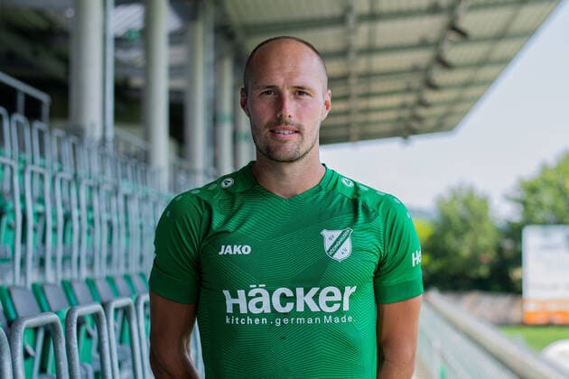 10.08.2020 - Fußball, Regionalliga West, 2020 2021, Porträttermin SV Rödinghausen: Jan Schönwälder. Rödinghausen Nordrhein-Westfalen Deutschland Häcker Wiehenstadion