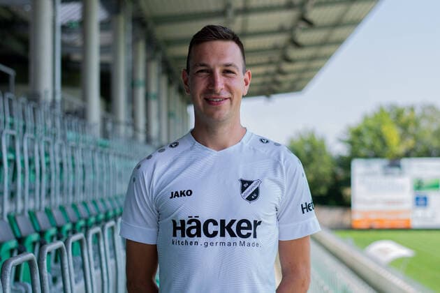 10.08.2020 - Fußball, Regionalliga West, 2020 2021, Porträttermin SV Rödinghausen: Fynn Arkenberg. Rödinghausen Nordrhein-Westfalen Deutschland Häcker Wiehenstadion