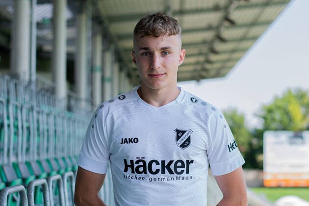 10.08.2020 - Fußball, Regionalliga West, 2020 2021, Porträttermin SV Rödinghausen: Adrian Wanner. Rödinghausen Nordrhein-Westfalen Deutschland Häcker Wiehenstadion