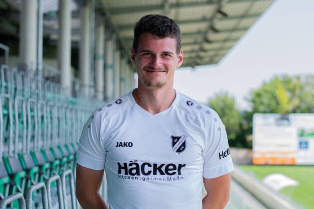 10.08.2020 - Fußball, Regionalliga West, 2020 2021, Porträttermin SV Rödinghausen: Julian Wolff. Rödinghausen Nordrhein-Westfalen Deutschland Häcker Wiehenstadion
