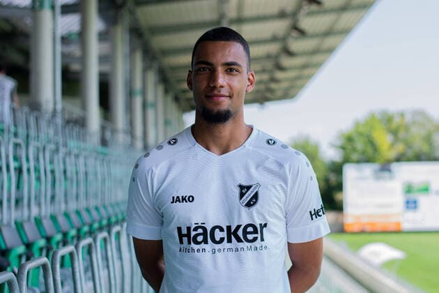 10.08.2020 - Fußball, Regionalliga West, 2020 2021, Porträttermin SV Rödinghausen: Yassin Ibrahim. Rödinghausen Nordrhein-Westfalen Deutschland Häcker Wiehenstadion
