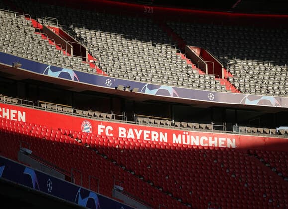 FC Bayern München - Chelsea FC Stadion Allianz Arena Leere Zuschauerraenge FC Bayern Muenchen Logo UEFA Championsleague Viertelfinale Rückspiel FC Bayern München - Chelsea FC Saison 2019 2020 Foto : Stefan Matzke sampics Pool via Revierfoto Nur für journalistische Zwecke ! Only for editorial use ! NO SECONDARY (RE-)SALE WITHIN 48h AFTER KICK-OFF München Bayern Deutschland