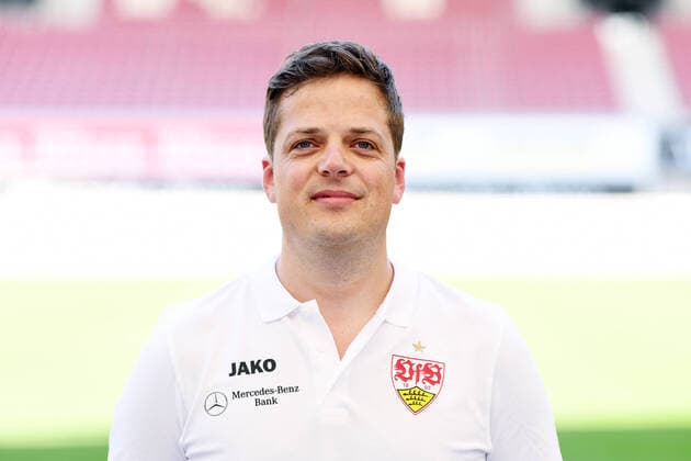 FUSSBALL 1. BUNDESLIGA SAISON 2020 2021 10.08.2020 Fototermin beim VfB Stuttgart Mannschaftsarzt Dr. Mario Bucher; VfB Stuttgart