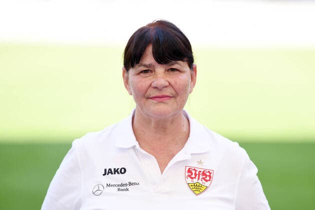 FUSSBALL 1. BUNDESLIGA SAISON 2020 2021 10.08.2020 Fototermin beim VfB Stuttgart Zeugwartin Gordana Markovic-Masala; VfB Stuttgart