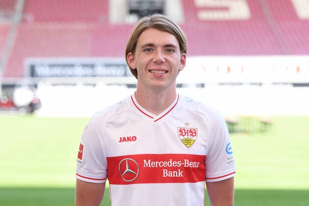 FUSSBALL 1. BUNDESLIGA SAISON 2020 2021 10.08.2020 Fototermin beim VfB Stuttgart Luca Mack; VfB Stuttgart