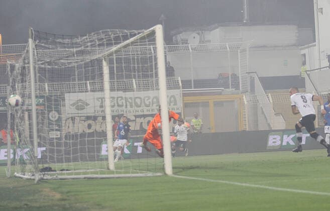 Sport Bilder des Tages Photo LaPresse - Tano Pecoraro 11 August 2020 City La Spezia - (Italy) Soccer Spezia vs Chievo Italian Football Championship League BKT 2019 2020 - "Alberto Picco " Stadium in the pic: galabinov andrey realizza il gol del 1-0  Copyright: xTanoxPecoraro LaPresse LaPresse x