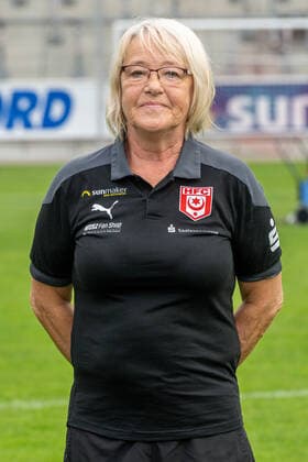 Dagmar Schultze (techn. Mitarbeiterin); HFC Hallescher Fussballclub e.V; 3.Liga, Porträttermin 2020 2021, Halle Saale Sachsen-Anhalt Deutschland