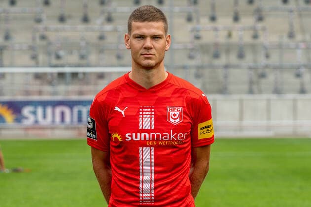 Anthony Syhre (HFC); HFC Hallescher Fussballclub e.V; 3.Liga, Porträttermin 2020 2021, Halle Saale Sachsen-Anhalt Deutschland