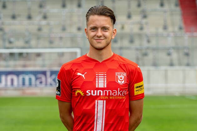 Jannes Vollert (HFC); HFC Hallescher Fussballclub e.V; 3.Liga, Porträttermin 2020 2021, Halle Saale Sachsen-Anhalt Deutschland