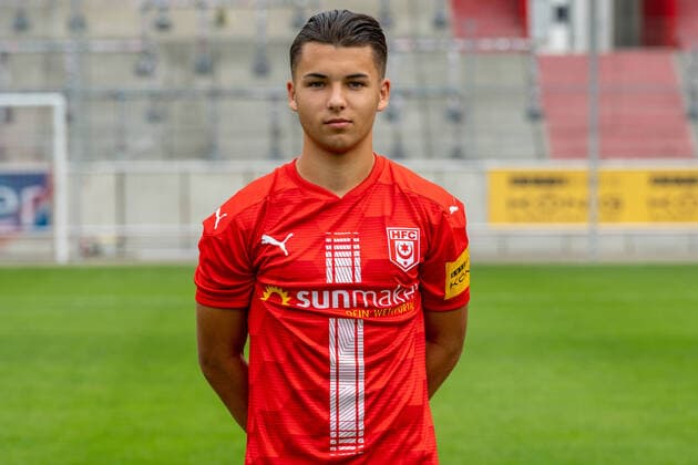 Jan Shcherbakovski (HFC); HFC Hallescher Fussballclub e.V; 3.Liga, Porträttermin 2020 2021, Halle Saale Sachsen-Anhalt Deutschland