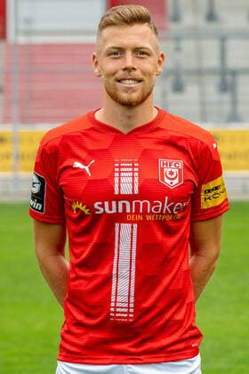 Fabian Menig (HFC); HFC Hallescher Fussballclub e.V; 3.Liga, Porträttermin 2020 2021, Halle Saale Sachsen-Anhalt Deutschland