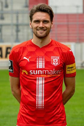 Jonas Nietfeld (HFC); HFC Hallescher Fussballclub e.V; 3.Liga, Porträttermin 2020 2021, Halle Saale Sachsen-Anhalt Deutschland