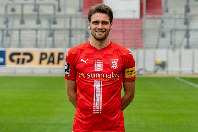 Jonas Nietfeld (HFC); HFC Hallescher Fussballclub e.V; 3.Liga, Porträttermin 2020 2021, Halle Saale Sachsen-Anhalt Deutschland