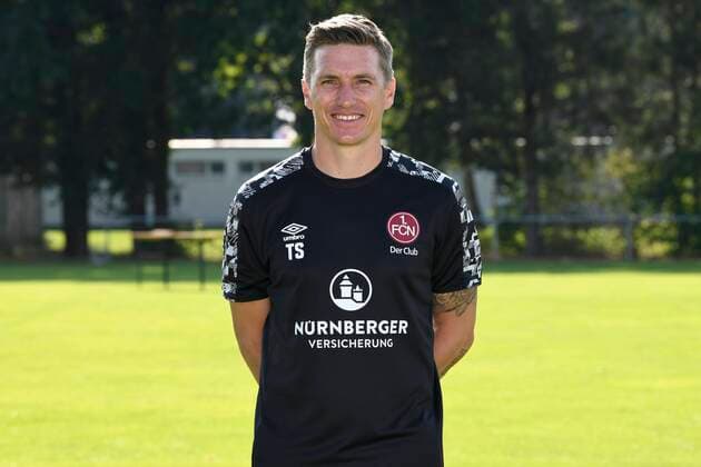 13.08.2020 - 1. FC Nuernberg FCN Club - Saison 2020 2021 - Fototermin Porträttermin - - Tobias Schweinsteiger (Co-Trainer 1. FC Nürnberg FCN ) Einzelbild Einzelfoto Portrait Porträt Kopfbild