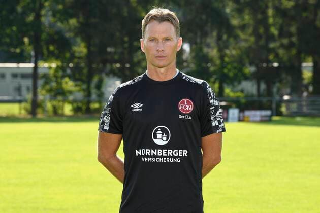 13.08.2020 - 1. FC Nuernberg FCN Club - Saison 2020 2021 - Fototermin Porträttermin - - James Morgan (Physiotherapeut 1. FC Nürnberg FCN ) Einzelbild Einzelfoto Portrait Porträt Kopfbild