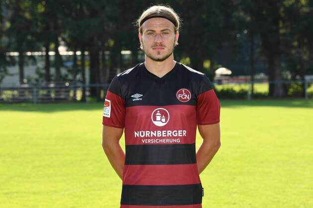 13.08.2020 - 1. FC Nuernberg FCN Club - Saison 2020 2021 - Fototermin Porträttermin - - Felix Lohkemper (7, 1. FC Nürnberg FCN ) Einzelbild Einzelfoto Portrait Porträt Kopfbild