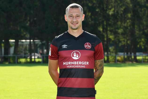13.08.2020 - 1. FC Nuernberg FCN Club - Saison 2020 2021 - Fototermin Porträttermin - - Adam Zrelak (11, 1. FC Nürnberg FCN ) Einzelbild Einzelfoto Portrait Porträt Kopfbild