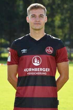 13.08.2020 - 1. FC Nuernberg FCN Club - Saison 2020 2021 - Fototermin Porträttermin - - Fabian Nürnberger (15, 1. FC Nürnberg FCN ) Einzelbild Einzelfoto Portrait Porträt Kopfbild