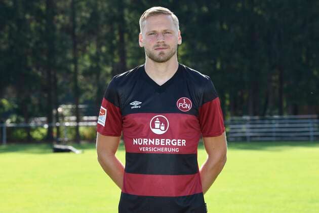 13.08.2020 - 1. FC Nuernberg FCN Club - Saison 2020 2021 - Fototermin Porträttermin - - Hanno Behrens (18, 1. FC Nürnberg FCN ) Einzelbild Einzelfoto Portrait Porträt Kopfbild