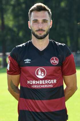 13.08.2020 - 1. FC Nuernberg FCN Club - Saison 2020 2021 - Fototermin Porträttermin - - Fabian Schleusener (23, 1. FC Nürnberg FCN ) Einzelbild Einzelfoto Portrait Porträt Kopfbild