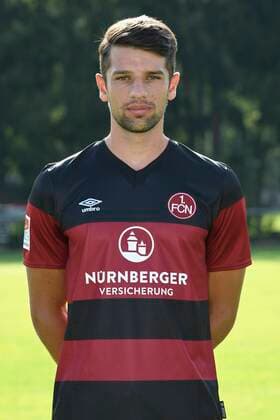 13.08.2020 - 1. FC Nuernberg FCN Club - Saison 2020 2021 - Fototermin Porträttermin - - Lukas Mühl Muehl (28, 1. FC Nürnberg FCN ) Einzelbild Einzelfoto Portrait Porträt Kopfbild
