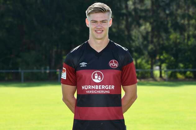 13.08.2020 - 1. FC Nuernberg FCN Club - Saison 2020 2021 - Fototermin Porträttermin - - Noel Knothe (35, 1. FC Nürnberg FCN ) Einzelbild Einzelfoto Portrait Porträt Kopfbild