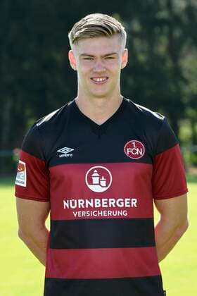 13.08.2020 - 1. FC Nuernberg FCN Club - Saison 2020 2021 - Fototermin Porträttermin - - Noel Knothe (35, 1. FC Nürnberg FCN ) Einzelbild Einzelfoto Portrait Porträt Kopfbild