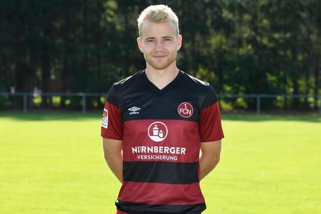 13.08.2020 - 1. FC Nuernberg FCN Club - Saison 2020 2021 - Fototermin Porträttermin - - Simon Rhein (36, 1. FC Nürnberg FCN ) Einzelbild Einzelfoto Portrait Porträt Kopfbild