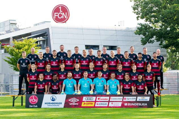 12.08.2020 - 1. FC Nürnberg FCN Club - Saison 2020 2021 - Fototermin Porträttermin - Mannschaft Team Kader - Teamfoto Mannschaftsfoto - - 1. Reihe von links : Nikola Dovedan (10, 1. FC Nürnberg FCN ) Virgil Misidjan (24, 1. FC Nürnberg FCN ) Andreas Lukse (30, 1. FC Nürnberg FCN ) Christian Mathenia (26, 1. FC Nürnberg FCN ) Christian Früchtl Fruechtl ( 1. FC Nürnberg FCN ) Patric Klandt (1, 1. FC Nürnberg FCN ) Oliver Sorg (25, 1. FC Nürnberg FCN ) Sapreet Singh (8, 1. FC Nürnberg FCN ) 2. Reihe von links : Simon Rhein (36, 1. FC Nürnberg FCN ) Lukas Schleimer (38, 1. FC Nürnberg FCN ) Tom Krauß Krauss (14, 1. FC Nürnberg FCN ) Adam Zrelak (11, 1. FC Nürnberg FCN ) Johannes Geis (5, 1. FC Nürnberg FCN ) Adam Gnezda Cerin (16, 1. FC Nürnberg FCN ) Felix Lohkemper (7, 1. FC Nürnberg FCN ) Fabian Nürnberger (15, 1. FC Nürnberg FCN ) Felix Lohkemper (7, 1. FC Nürnberg FCN ) 3. Reihe von links : Robert Klauß Klauss (Trainer Cheftrainer 1. FC Nürnberg FCN ) Tim Handwerker (6, 1. FC Nürnberg FCN ) Fabian Schleusener (23, 1. FC Nürnberg FCN ) Noel Knothe (35, 1. FC Nürnberg FCN ) Asger Sörensen (4, 1. FC Nürnberg FCN ) Lukas Mühl Muehl (28, 1. FC Nürnberg FCN ) Hanno Behrens (18, 1. FC Nürnberg FCN ) Georg Margreitter (33, 1. FC Nürnberg FCN ) Ekin Celebi (39, 1. FC Nürnberg FCN ) Enrico Valentini (22, 1. FC Nürnberg FCN ) 4. Reihe von links : Frank Steinmetz (Co-Trainer 1. FC Nürnberg FCN ) Tobias Schweinsteiger (Co-Trainer 1. FC Nürnberg FCN ) Tobias Dippert (Athletik- und Reha-Trainer 1. FC Nürnberg FCN ) Dennis Neudahm (Torwarttrainer 1. FC Nürnberg FCN ) Maurizio Zoccola ( Videoanalyse Analyst 1. FC Nürnberg FCN ) Marko Riegel (Zeugwart 1. FC Nürnberg FCN ) James Morgan (Physiotherapeut 1. FC Nürnberg FCN ) Sascha Rurainski (Physiotherapeut 1. FC Nürnberg FCN ) Gubov Milan (Physiotherapeut 1. FC Nürnberg FCN ) Dr. Matthias Brem (Team-Arzt 1. FC Nürnberg FCN )