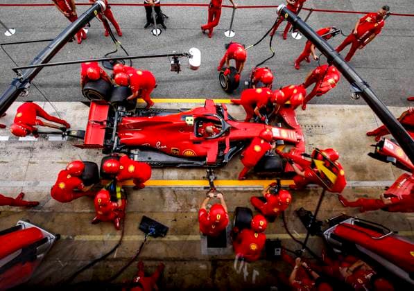 Motorsports: FIA Formula One World Championship, WM, Weltmeisterschaft 2020, Grand Prix of Spain, Mechanic of Scuderia Ferrari Mission Winnow during pit stop practice Barcelona Spain