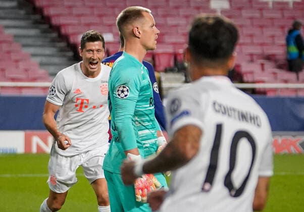 FC BAYERN MUENCHEN - FC Barcelona, Barca , Football UEFA Champions League Lisbon, Lissabon, Portugal, 14th August 2020. Torjubel: Robert Lewandowski (Muenchen), Philippe Coutinho (Muenchen) und TW Marc-Andre ter Stegen (Barca) enttaeuscht in the quarterfinal UEFA Champions League match final tournament FC BAYERN MUENCHEN - FC BARCELONA in Season 2019 2020, FCB, Munich, Barca Photographer: Peter Schatz Pool - UEFA REGULATIONS PROHIBIT ANY USE OF PHOTOGRAPHS as IMAGE SEQUENCES and or QUASI-VIDEO - National and international News-Agencies OUT Editorial Use ONLY Lisbon Estadio da Luz de Benfica Portugal