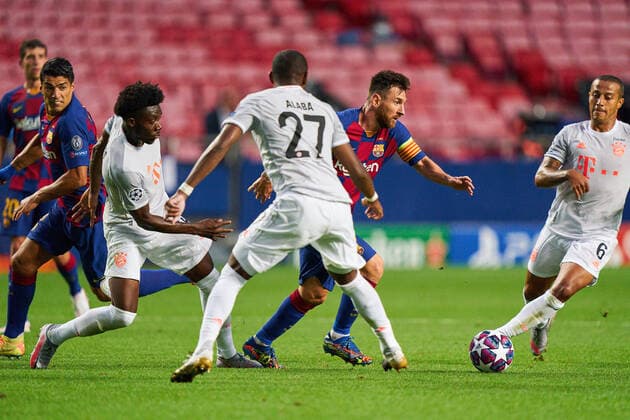 FC BAYERN MUENCHEN - FC Barcelona, Barca 8-2 , Football UEFA Champions League Lisbon, Lissabon, Portugal, 14th August 2020. Lionel MESSI, Barca 10 against Alphonso DAVIES, FCB 19 ,David ALABA, FCB 27 Thiago ALCANTARA, FCB 6 in the quarterfinal UEFA Champions League match final tournament FC BAYERN MUENCHEN - FC BARCELONA 8-2 in Season 2019 2020, FCB, Munich, Barca Photographer: Peter Schatz Pool - UEFA REGULATIONS PROHIBIT ANY USE OF PHOTOGRAPHS as IMAGE SEQUENCES and or QUASI-VIDEO - National and international News-Agencies OUT Editorial Use ONLY Lisbon Estadio da Luz de Benfica Portugal