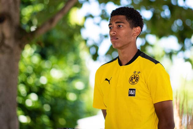 Fußball: Saison 2020 2021, Trainingslager von Borussia Dortmund am 15.08.2020 in Bad Ragaz (Schweiz). Jude Bellingham spricht während der Medienrunde zu den Journalisten. Copyright: xNoahxWedelx
