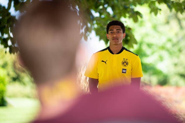 Fußball: Saison 2020 2021, Trainingslager von Borussia Dortmund am 15.08.2020 in Bad Ragaz (Schweiz). Jude Bellingham spricht während der Medienrunde zu den Journalisten. Copyright: xNoahxWedelx