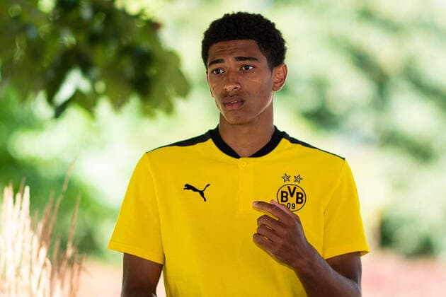 Fußball: Saison 2020 2021, Trainingslager von Borussia Dortmund am 15.08.2020 in Bad Ragaz (Schweiz). Jude Bellingham spricht während der Medienrunde zu den Journalisten. Copyright: xNoahxWedelx