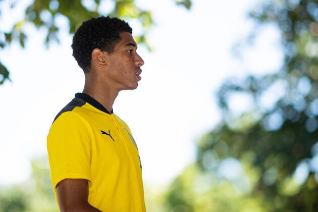 Fußball: Saison 2020 2021, Trainingslager von Borussia Dortmund am 15.08.2020 in Bad Ragaz (Schweiz). Jude Bellingham spricht während der Medienrunde zu den Journalisten. Copyright: xNoahxWedelx