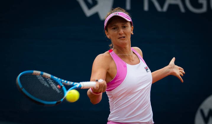 August 15, 2020, Prague, CZECH REPUBLIC: Irina-Camelia Begu of Romania in action during her quarter-final match at the 2020 Prague Open WTA, Tennis Damen International tennis tournament against Sara Sorribes Tormo of Spain Prague CZECH REPUBLIC - ZUMAa181 20200815_zaa_a181_001 Copyright: xRobxPrangex