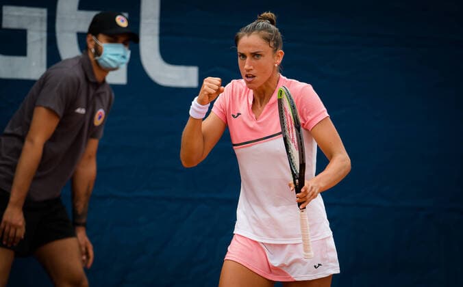 August 15, 2020, Prague, CZECH REPUBLIC: Sara Sorribes Tormo of Spain in action during her quarter-final match at the 2020 Prague Open WTA, Tennis Damen International tennis tournament against Irina-Camelia Begu of Romania Prague CZECH REPUBLIC - ZUMAa181 20200815_zaa_a181_016 Copyright: xRobxPrangex
