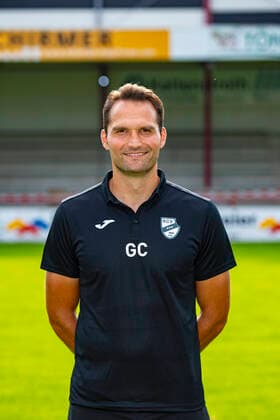 Guerino Capretti (Trainer); Club Verl 1924; 3.Liga, Porträttermin 2020 2021, Copyright: xChristopherxNeundorfx xKirchner-Mediax