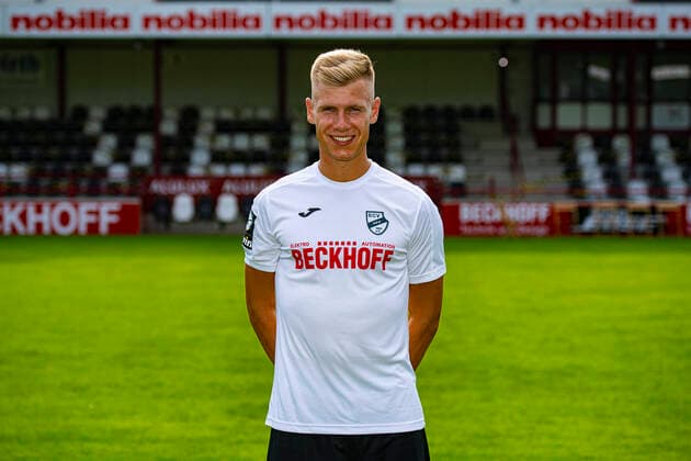 Barne Pernot; Club Verl 1924; 3.Liga, Porträttermin 2020 2021, Copyright: xChristopherxNeundorfx xKirchner-Mediax